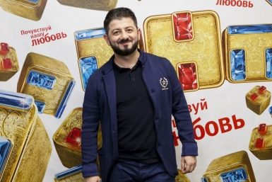 Михаил Галустян рассказал,  легко ли быть &quotБородачом&quot и поздравил Хабаровск с Новым годом! ФОТО ТНТ 